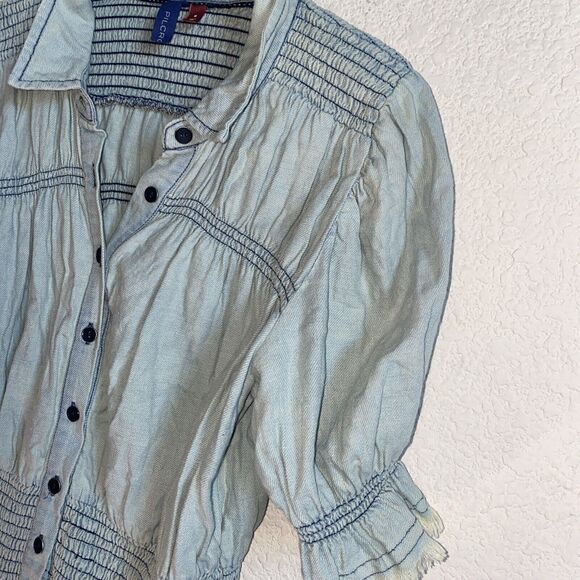 Pilcro Anthropologie Western Antique Denim Smocked Crop Frayed Button Blouse M - Picture 7 of 13